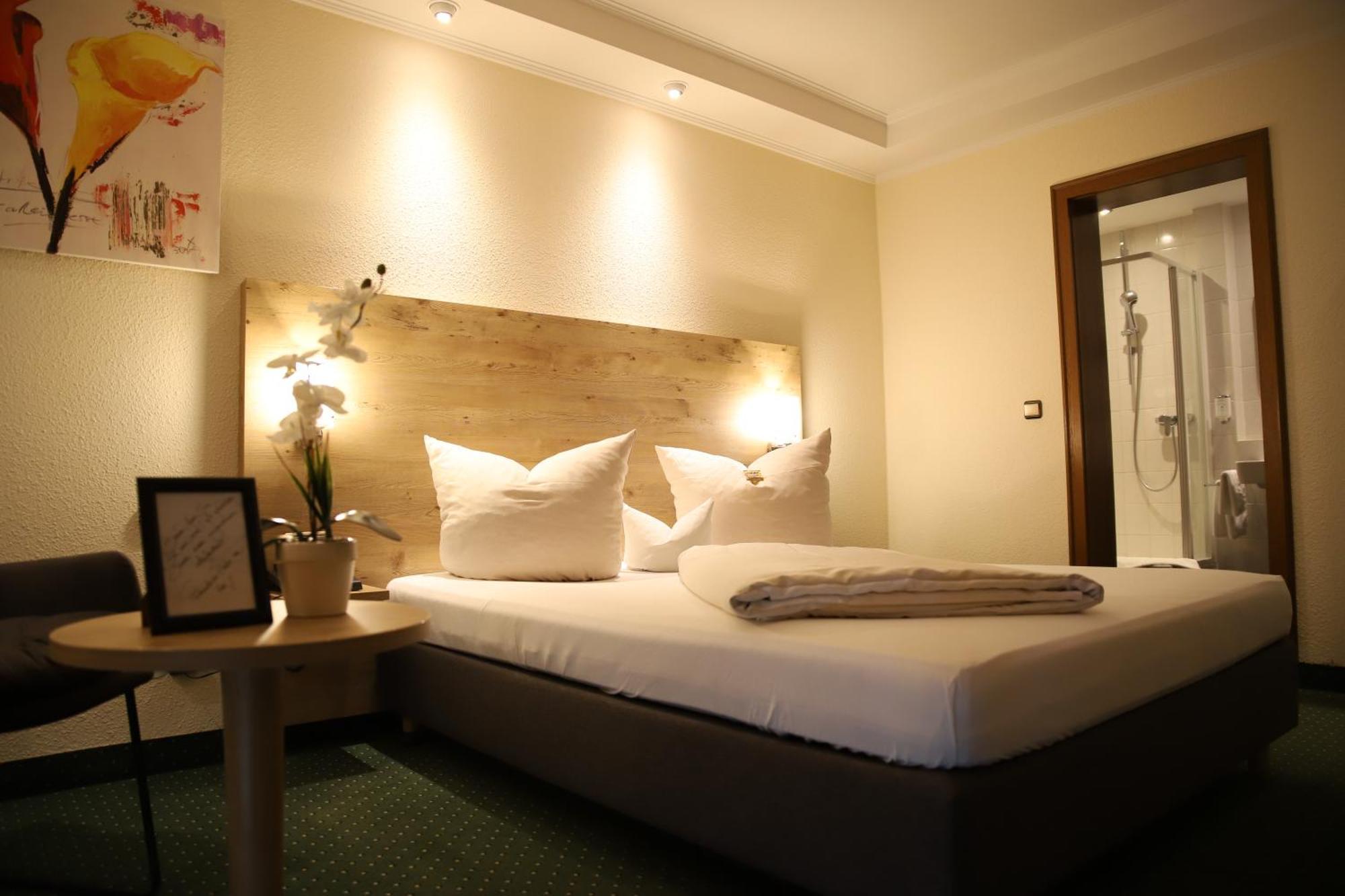 Hotel Zur Isar Plattling Kültér fotó